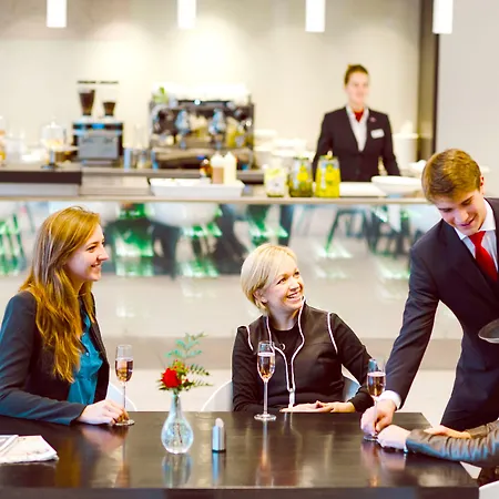 Skotel Amsterdam, Hotelschool The Hague Szálloda