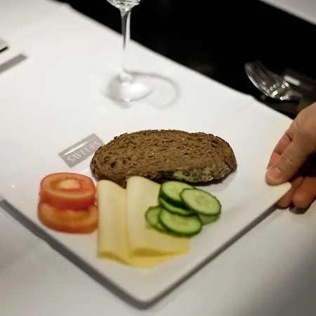 Skotel Amsterdam, Hotelschool The Hague