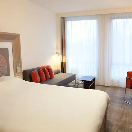 מלון Skotel Amsterdam, Hotelschool The Hague 3*