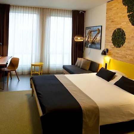 Skotel Amsterdam, Hotelschool The Hague מלון 3*