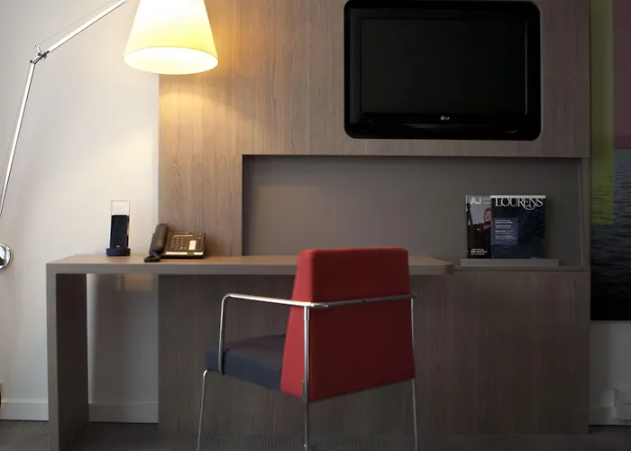 Skotel Amsterdam, Hotelschool The Hague