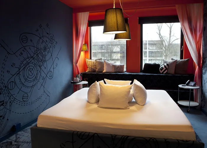 Skotel Amsterdam, Hotelschool The Hague Amsterdam