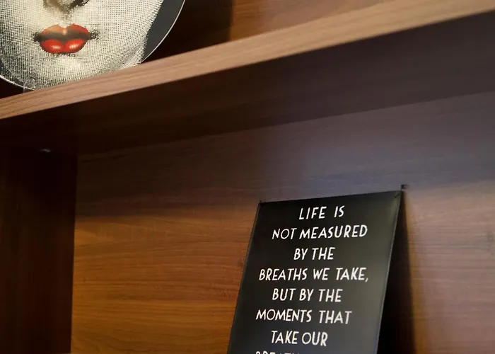 Skotel Amsterdam, Hotelschool The Hague 3*