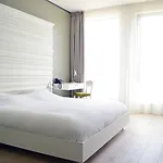 Skotel Amsterdam, Hotelschool The Hague 3*
