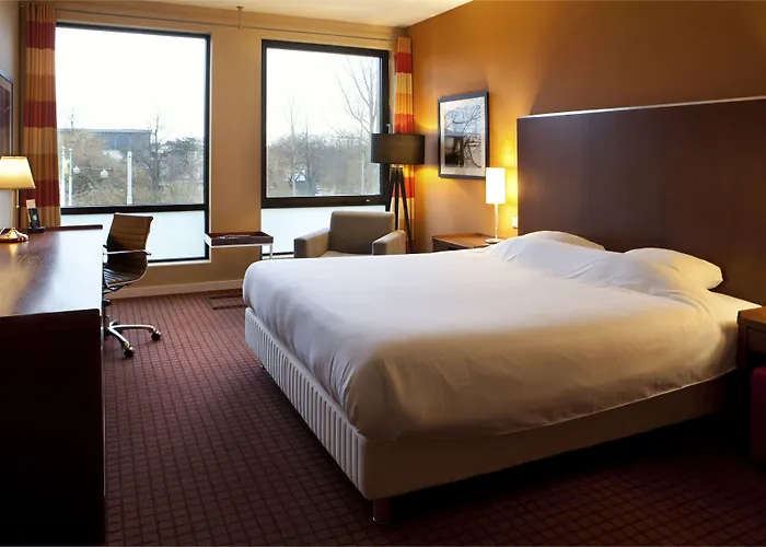 Skotel Amsterdam, Hotelschool The Hague 3*